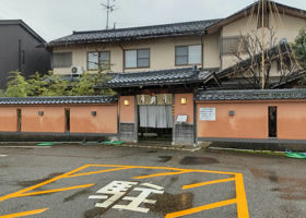 alt 3
