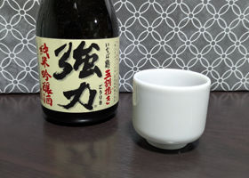 いなば鶴のラベルと瓶 1