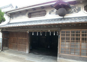 alt 3