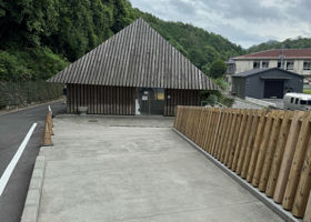 alt 3