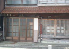 alt 3
