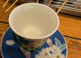 alt 1