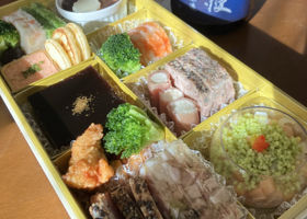 磯自慢のラベルと瓶 2