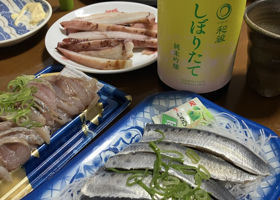 聖泉のラベルと瓶 1