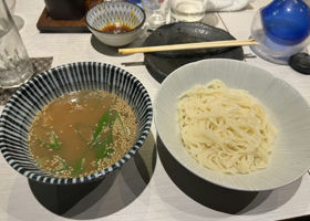 alt 3