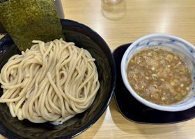 alt 3