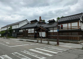 alt 3