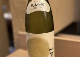 alt 1