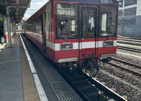 alt 1