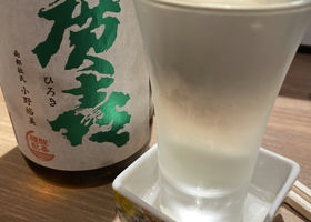 alt 1