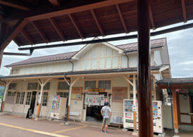 alt 2