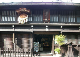 alt 3