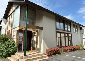 alt 2