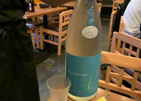 alt 1