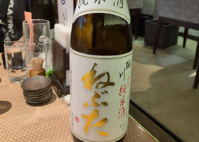 ねぶたのラベルと瓶 1