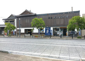 alt 2