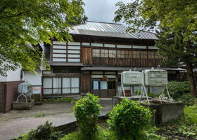 alt 3