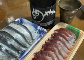 蓬莱泉のラベルと瓶 1