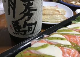 勝駒のラベルと瓶 1