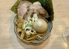 alt 2