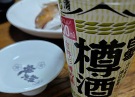 白雪のラベルと瓶 1