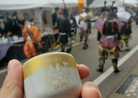 alt 2