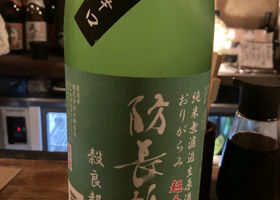 alt 1