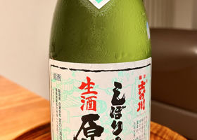 吉の川のラベルと瓶 2