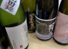 春霞のラベルと瓶 2