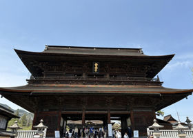 alt 2