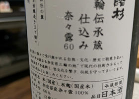 alt 1