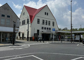 alt 2
