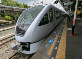 alt 4