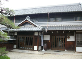 alt 3