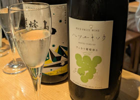 峰の雪のラベルと瓶 3