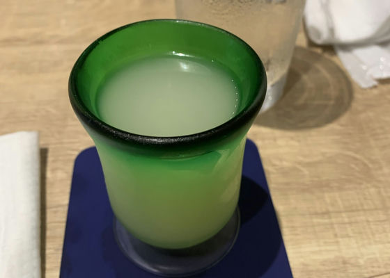 alt 1